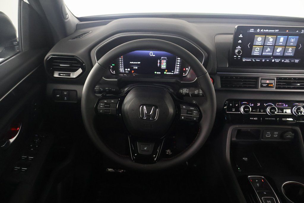 2025 Honda Pilot Black Edition photo 3