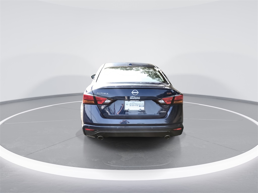 2024 Nissan Altima 2.5 SR photo 7