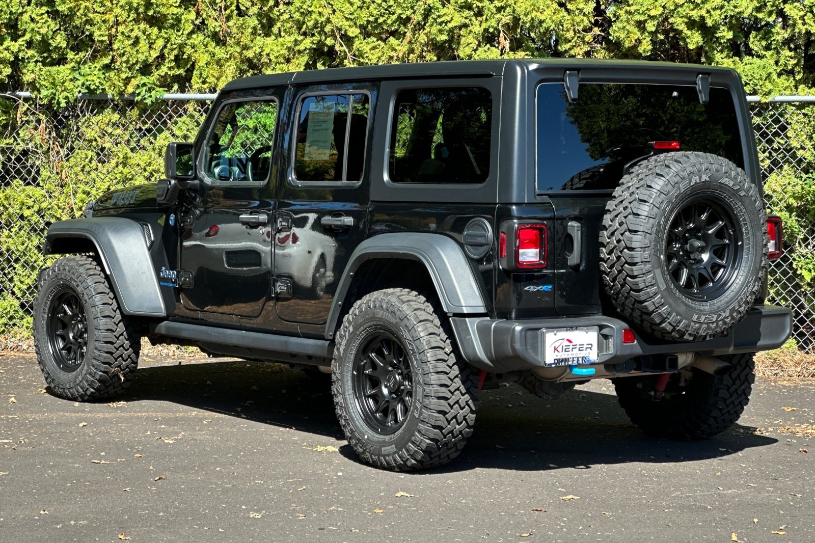 2023 Jeep Wrangler Base 4xe photo 6
