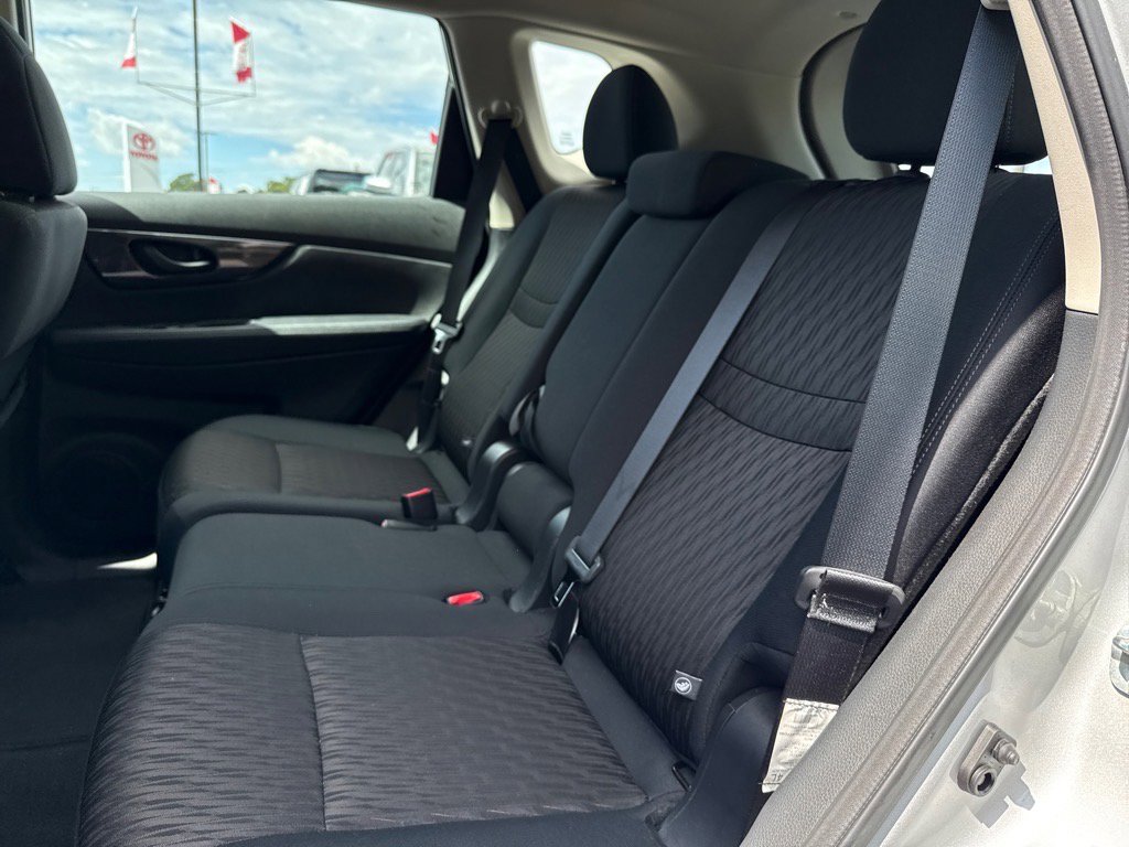 2019 Nissan Rogue S photo 7