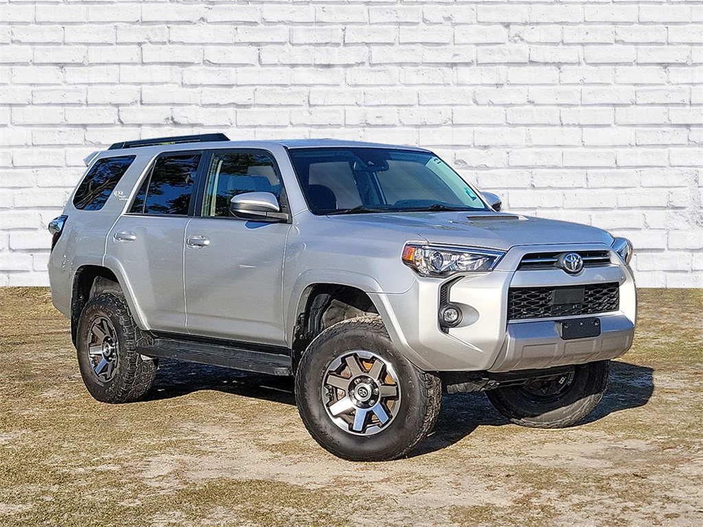 2021 Toyota 4Runner Off-Road's photo