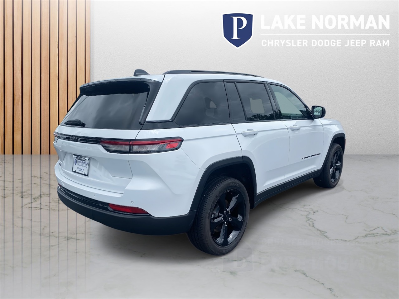 2025 Jeep Grand Cherokee Altitude X photo 4