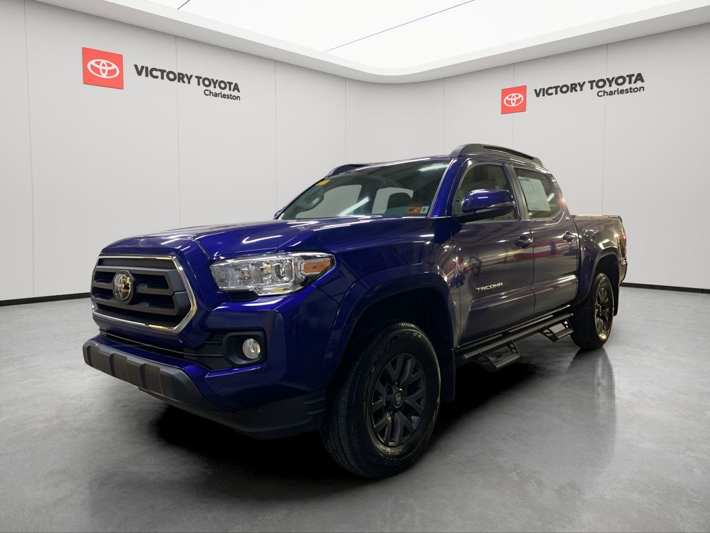 2022 Toyota Tacoma SR5's photo