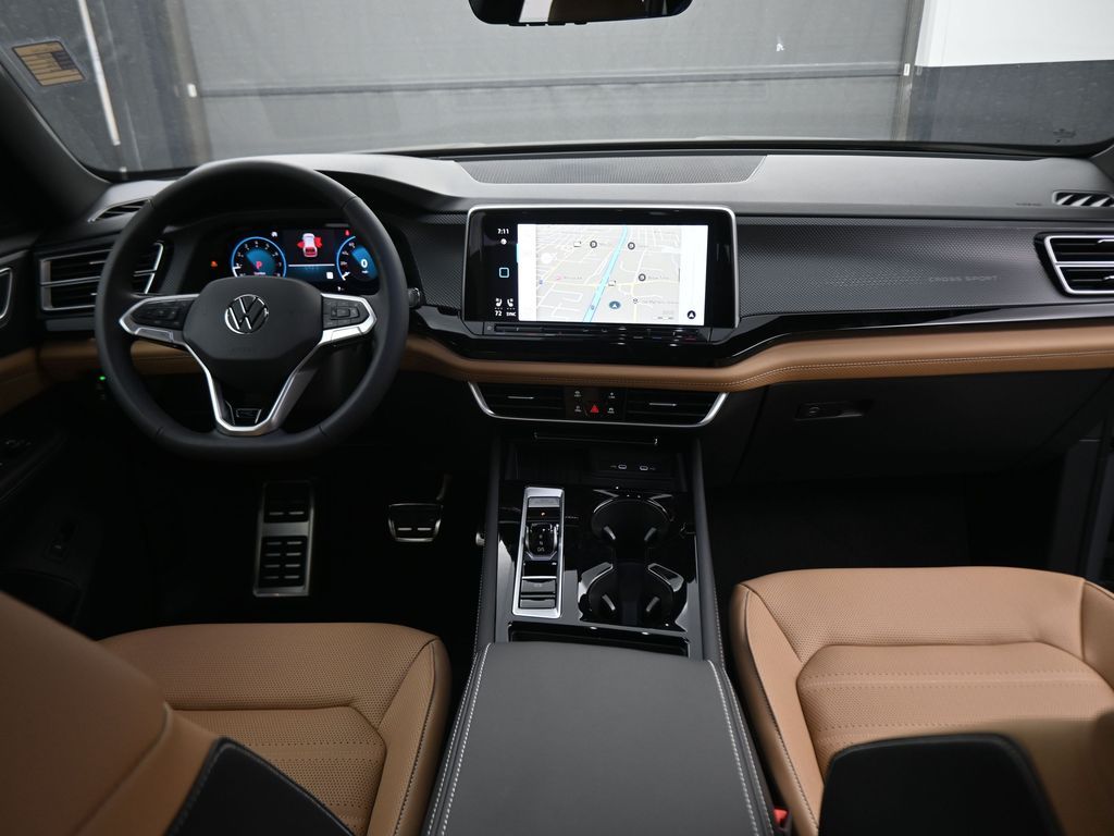 2025 Volkswagen Atlas Cross Sport SEL R-Line photo 40