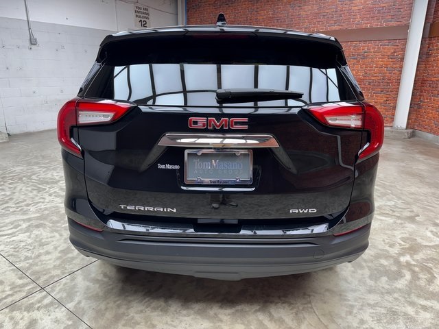2024 Gmc Terrain SLE photo 4