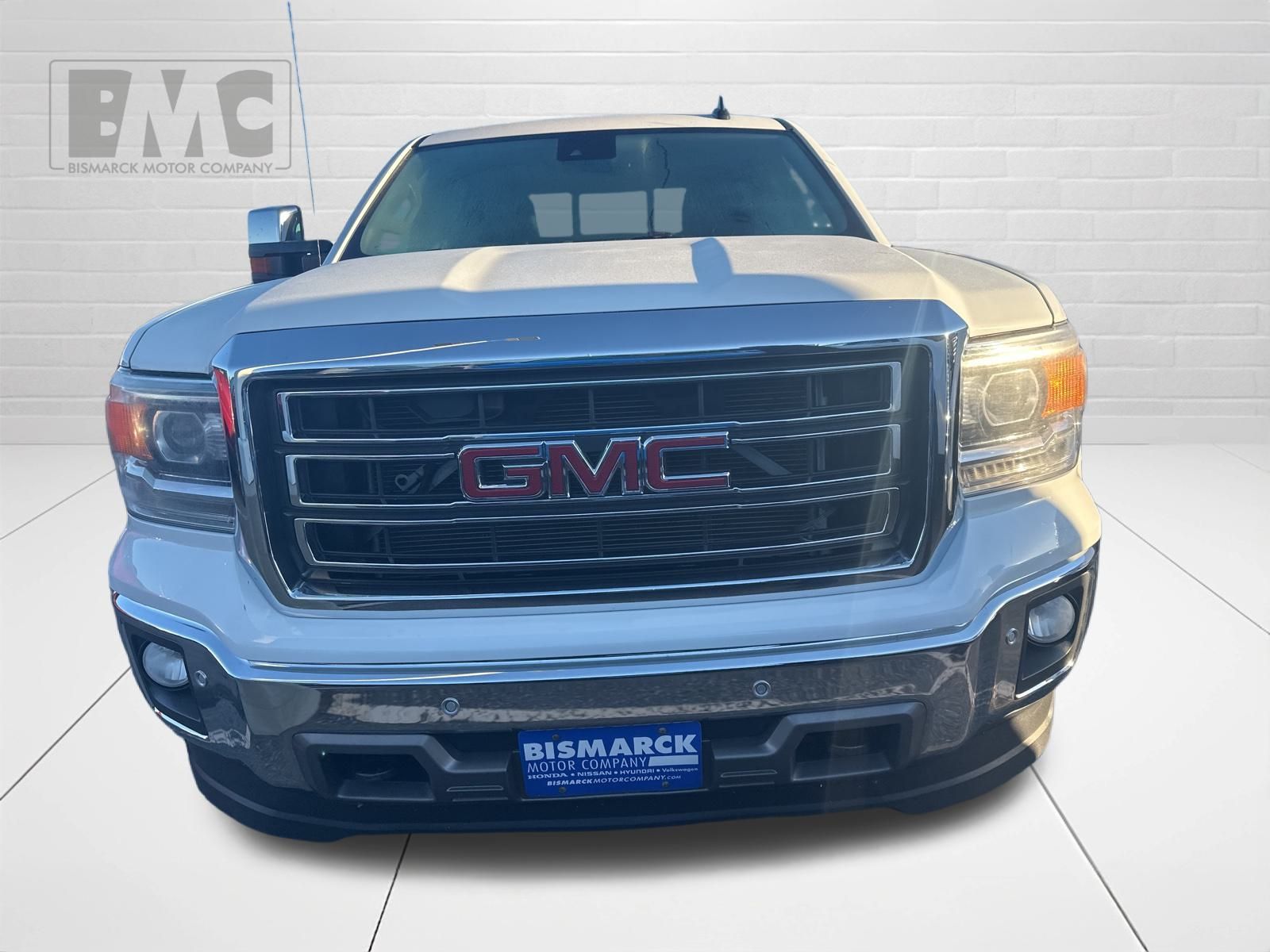 2015 Gmc Sierra 1500 SLT photo 2