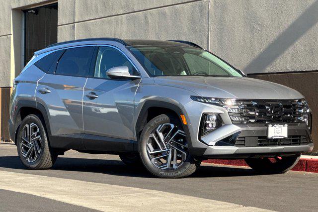 2025 Hyundai Tucson Hybrid Limited photo 2