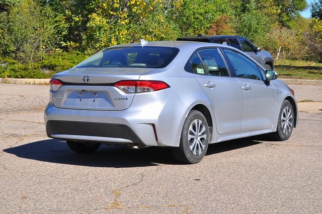 2020 Toyota Corolla Hybrid LE photo 3