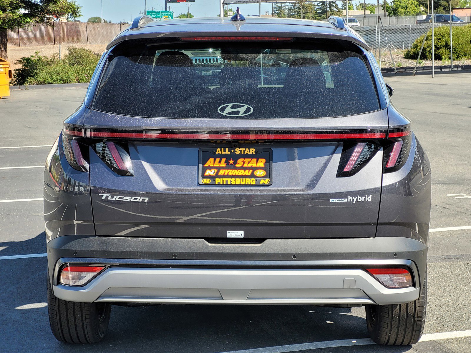 2025 Hyundai Tucson Hybrid Limited photo 4