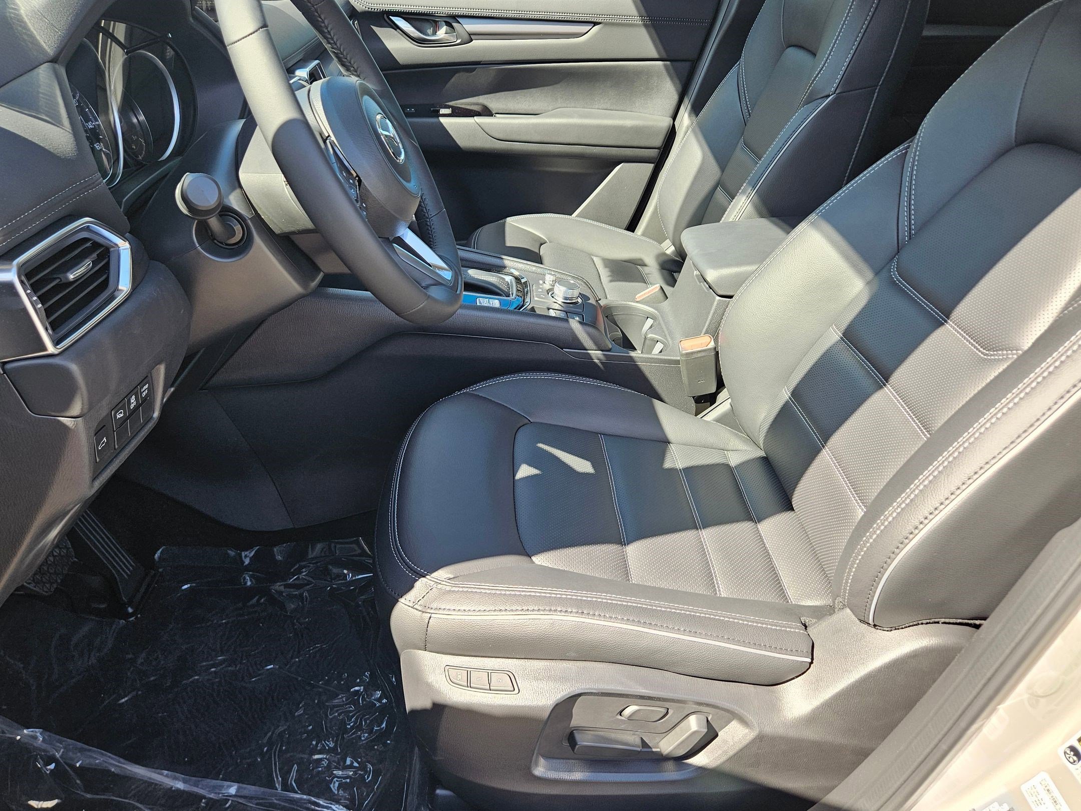 2025 Mazda CX-5 2.5 S Preferred photo 15