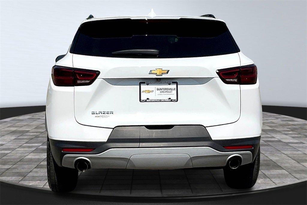 2023 Chevrolet Blazer 2LT photo 4