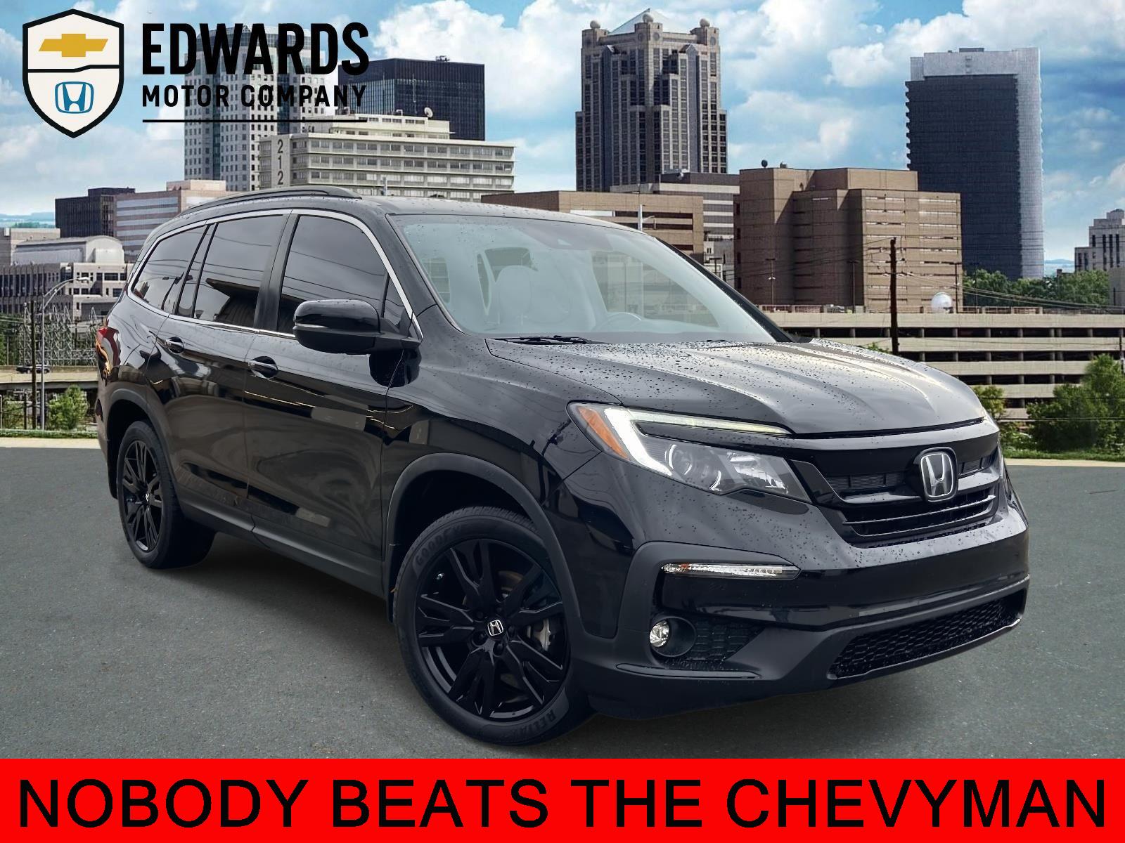 2022 Honda Pilot SE's photo