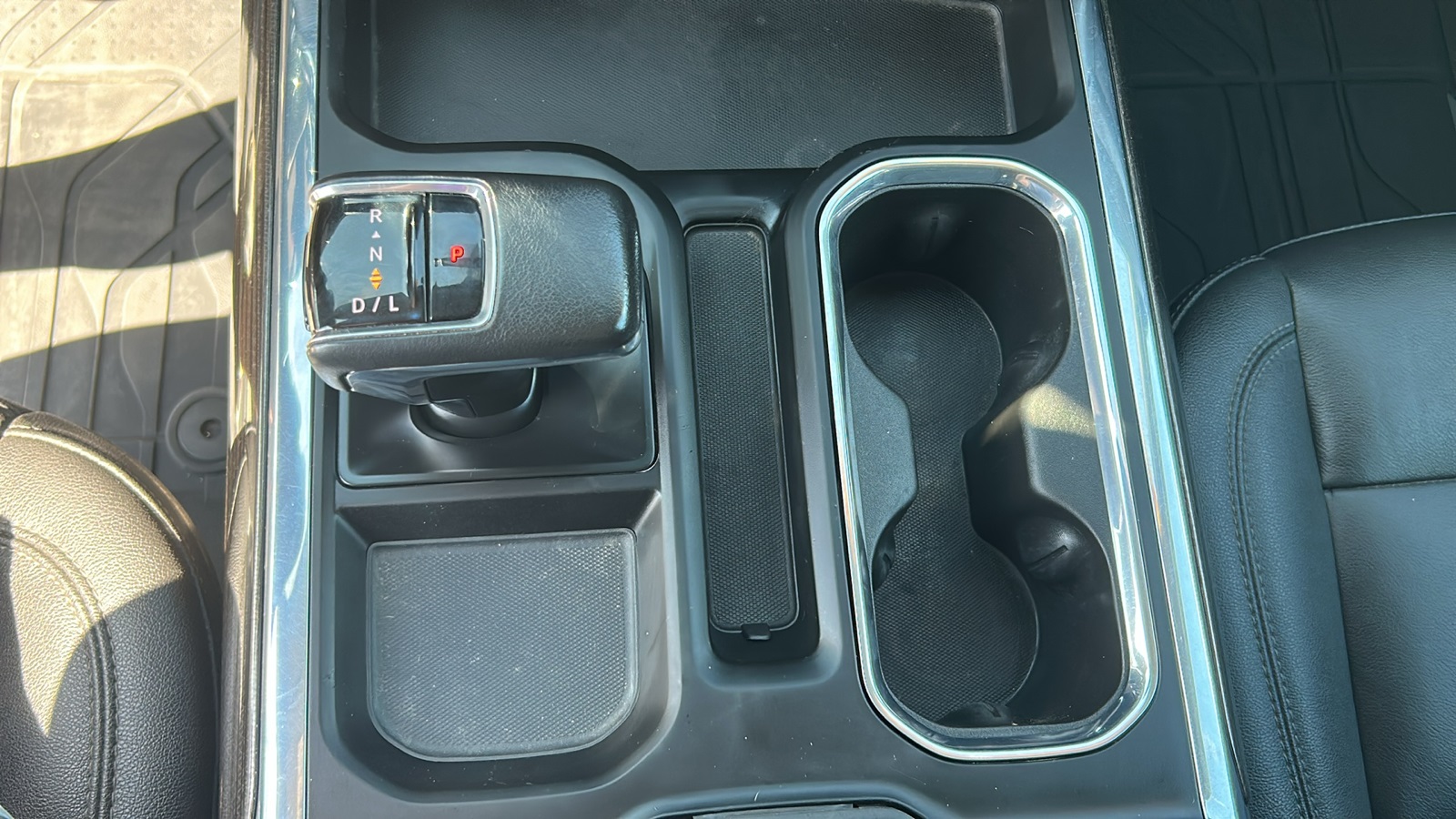 2022 Chevrolet Silverado 1500 RST photo 22