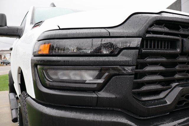 2025 Ram 3500 Tradesman photo 3