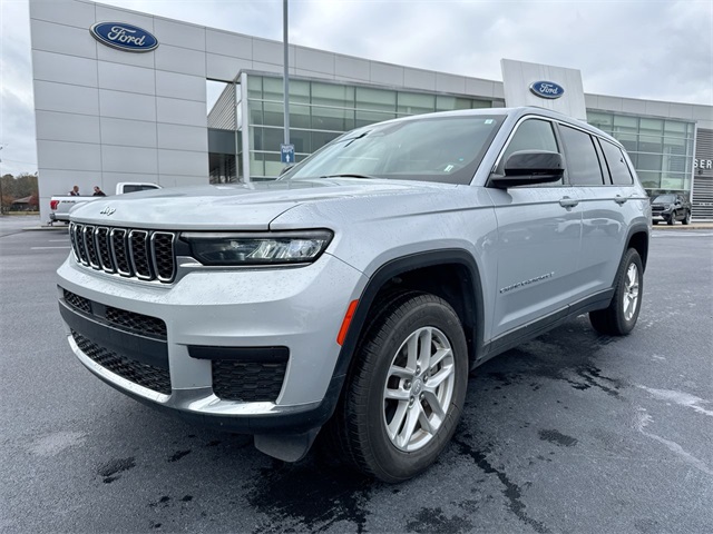 2023 Jeep Grand Cherokee L Laredo's photo