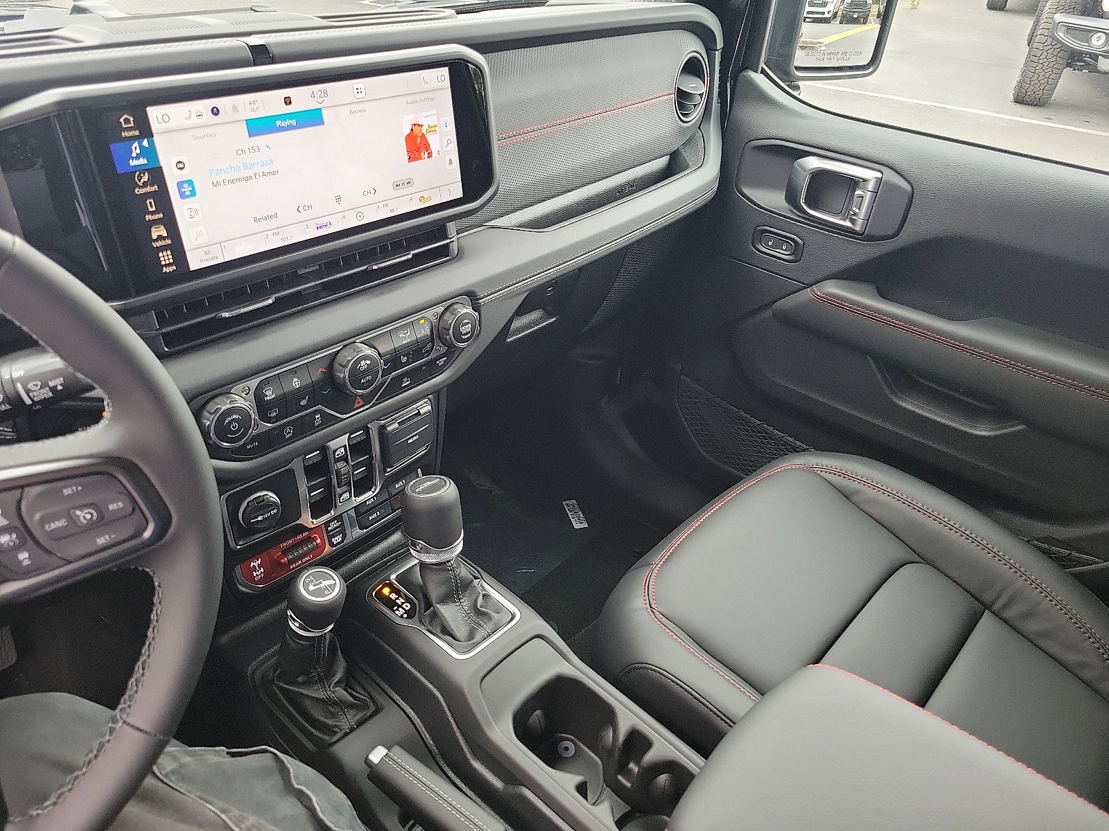 2025 Jeep Gladiator Rubicon photo 11