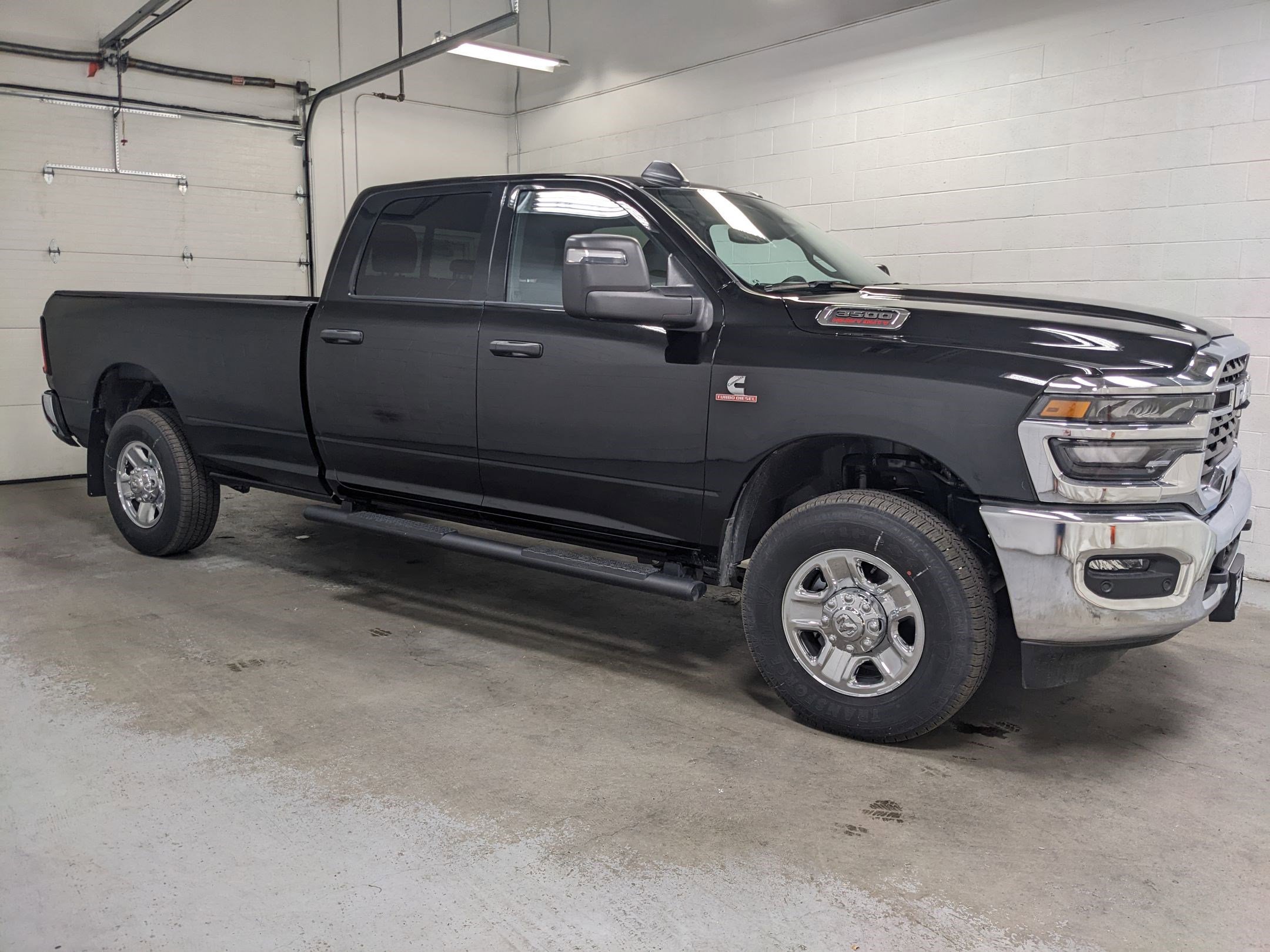 New 2025 RAM 3500 Tradesman Crew Cab in West Valley City #1D50167