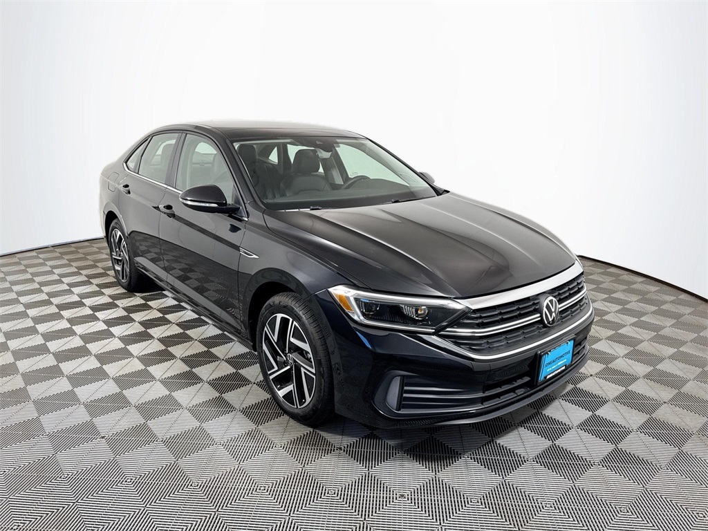 2024 Volkswagen Jetta 1.5T SEL photo 4
