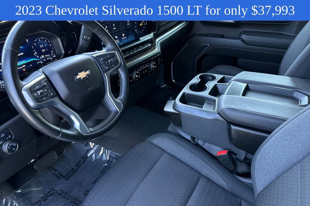 2023 Chevrolet Silverado 1500 LT photo 10