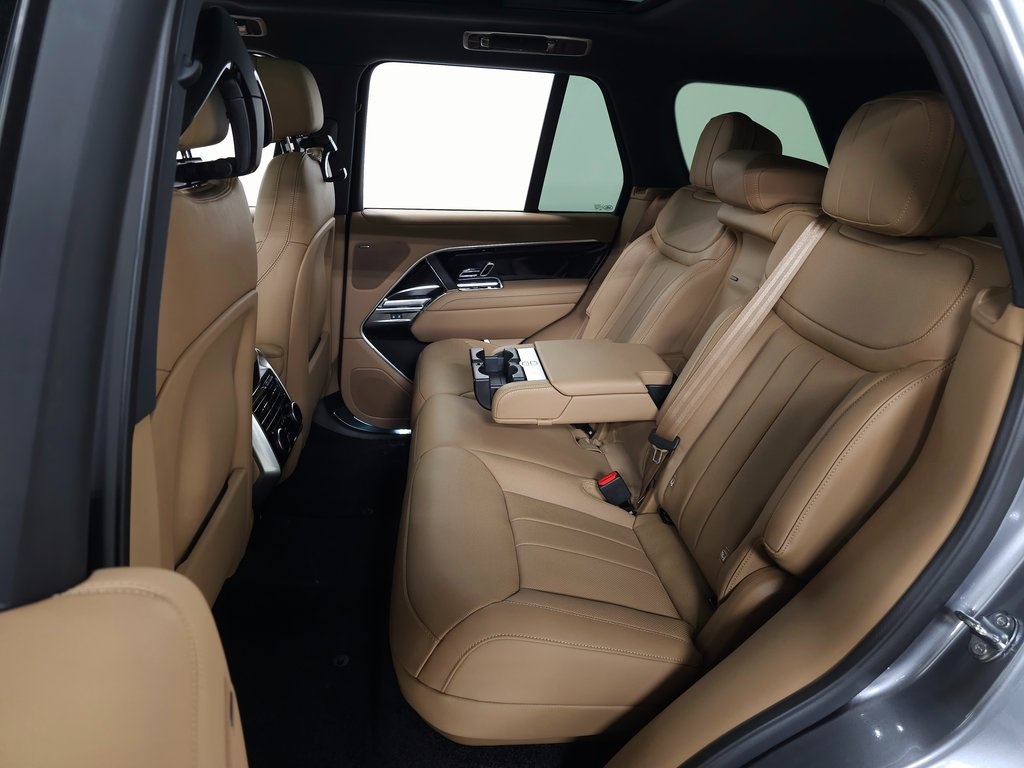 2025 LAND ROVER RANGE ROVER - Image 33