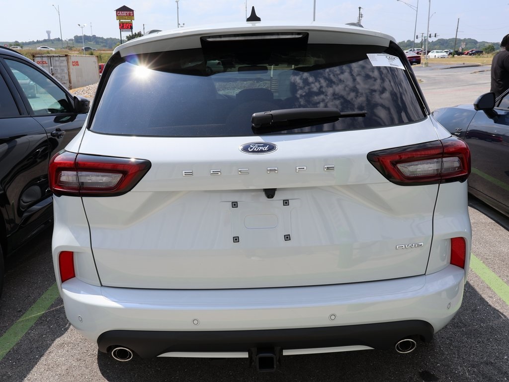 2025 Ford Escape ST-Line Elite photo 12