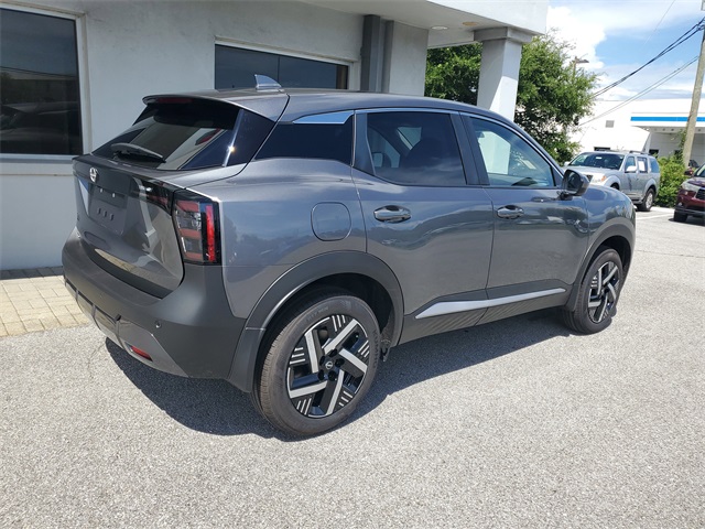 2025 Nissan Kicks SV photo 3