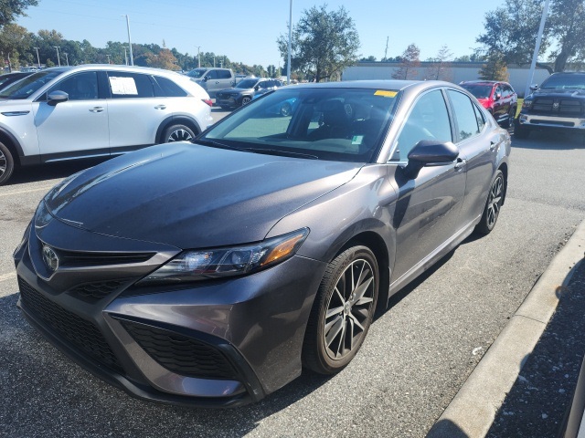 2024 Toyota Camry SE photo 4