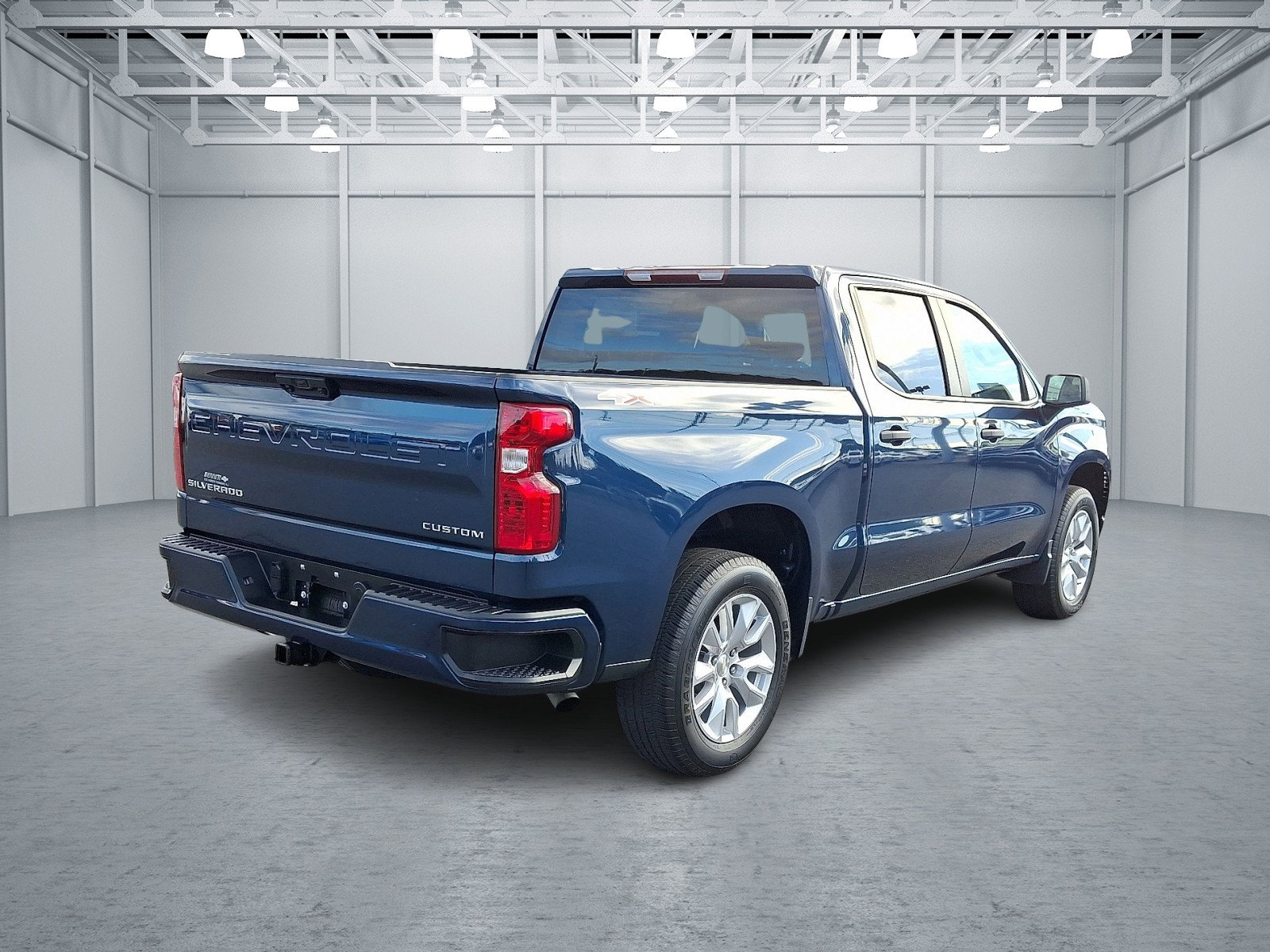 2022 Chevrolet Silverado 1500 Custom photo 3