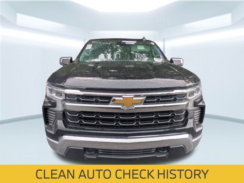 2023 Chevrolet Silverado 1500 LT photo 2