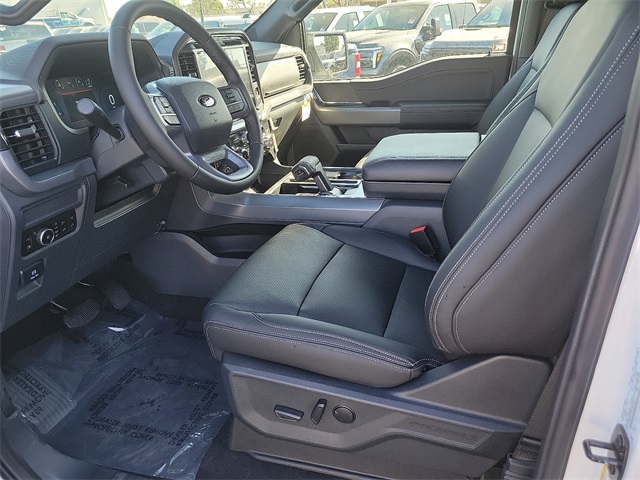 2025 Ford F-150 XLT photo 7