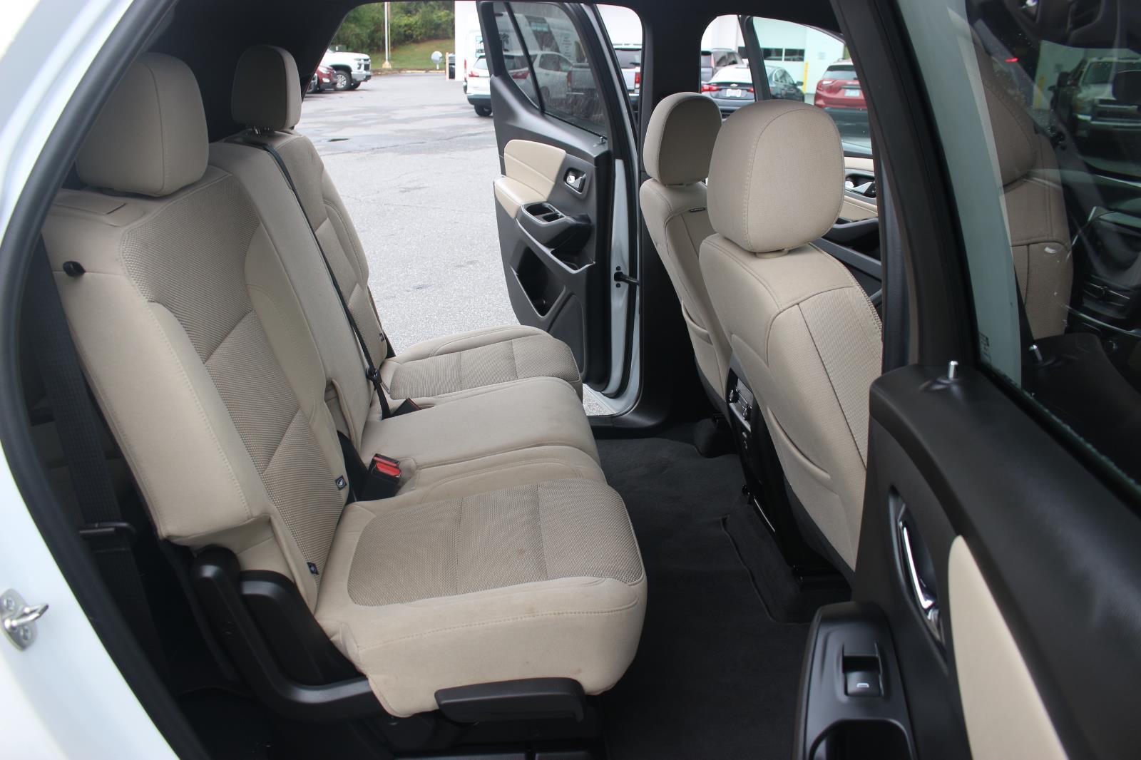 2023 Chevrolet Traverse LS photo 31