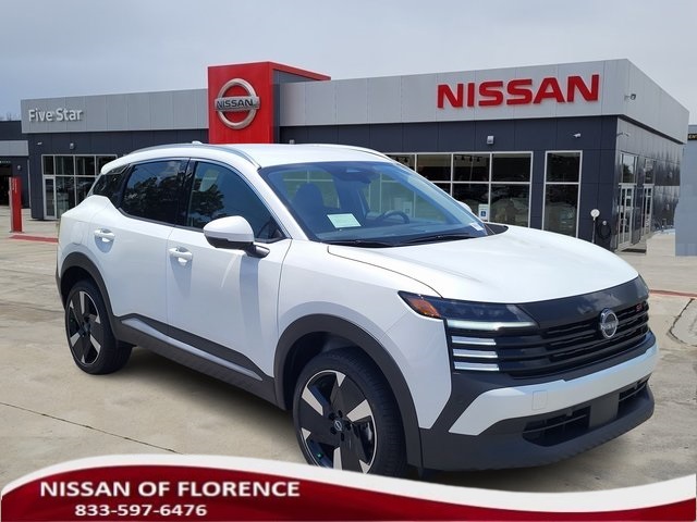 2025 Nissan Kicks SR's photo