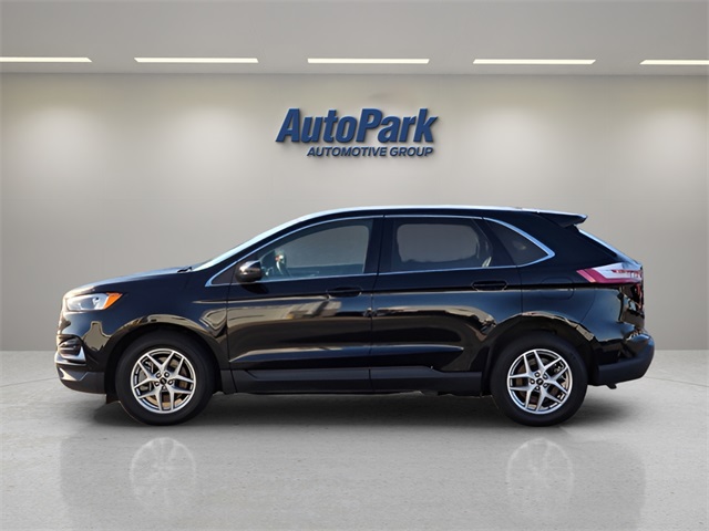 2023 Ford Edge SEL photo 2
