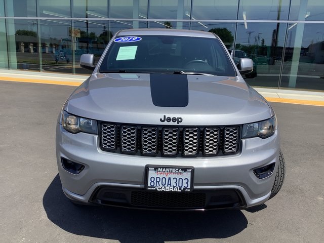 2019 Jeep Grand Cherokee Altitude photo 2