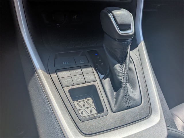 2023 Toyota RAV4 XLE Premium photo 15