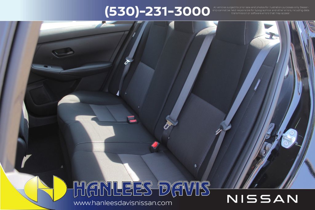 2025 Nissan Sentra SV photo 7