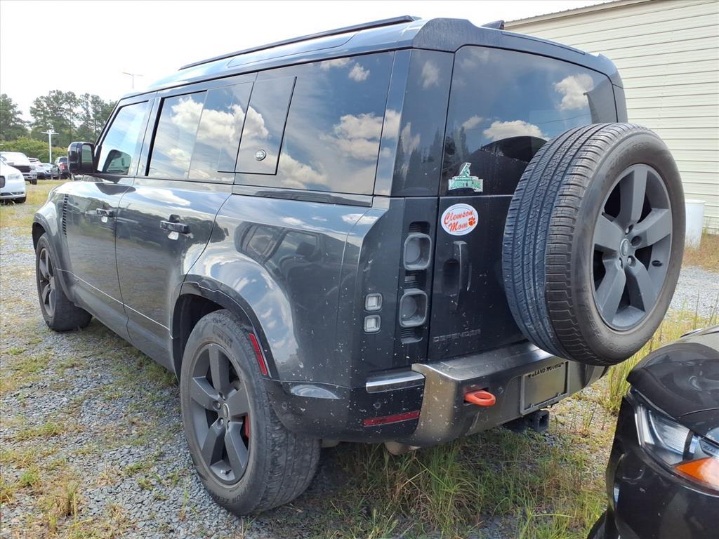 2023 Land Rover Defender 110 X photo 4