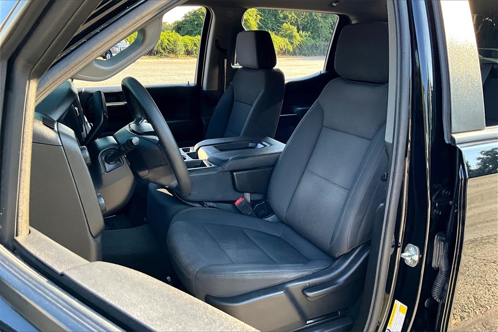 2020 Chevrolet Silverado 1500 Custom photo 19