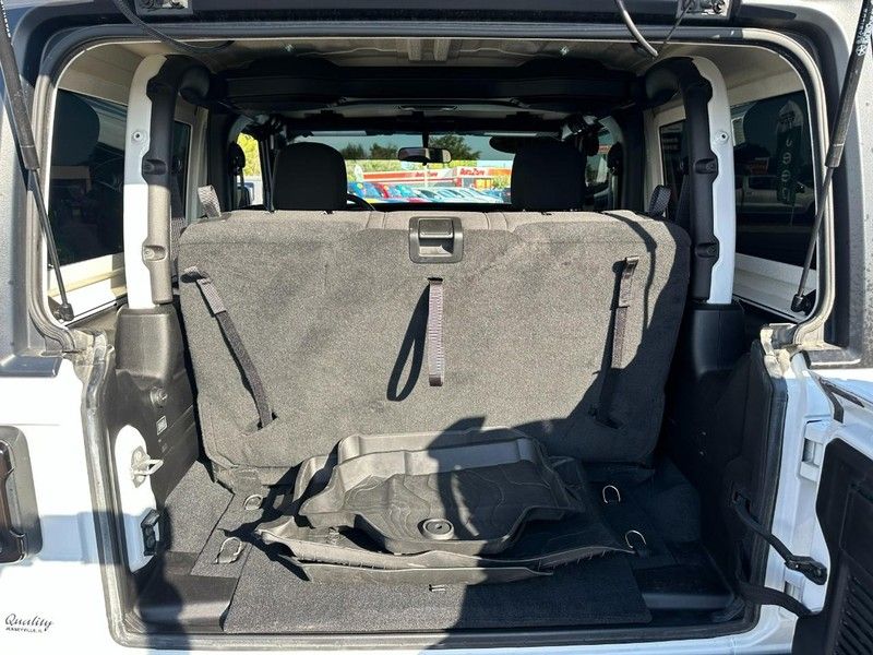 2019 Jeep Wrangler Sport S photo 5