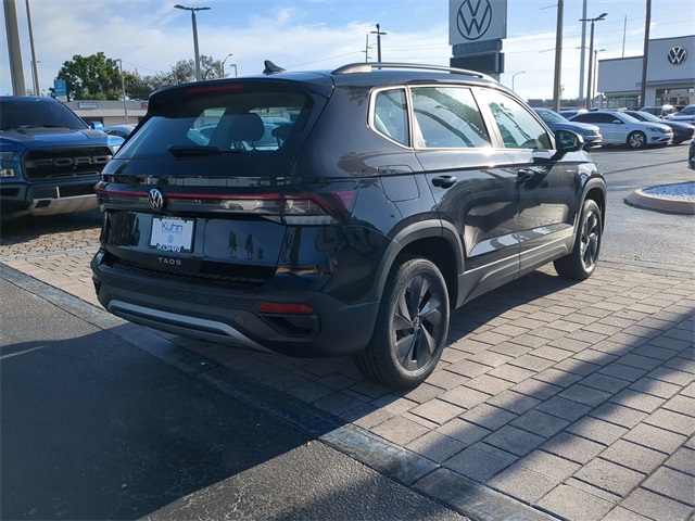2025 Volkswagen Taos S photo 4