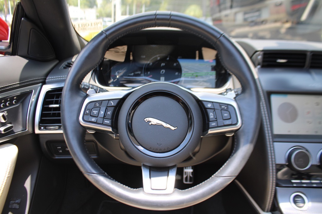 2022 Jaguar F-TYPE P450 R-Dynamic photo 14