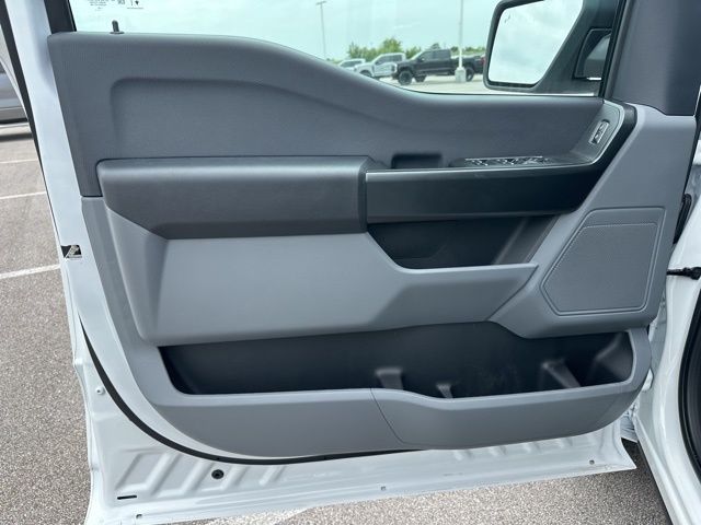 2025 Ford F-150 XL photo 9