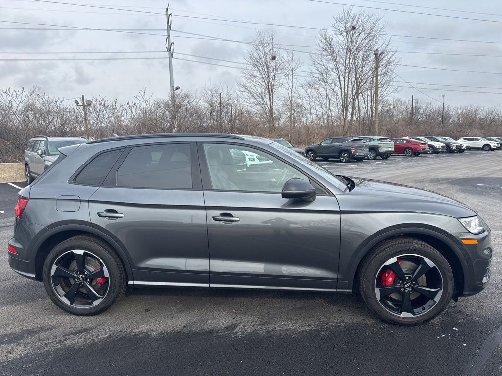 2020 Audi SQ5 Premium Plus's photo