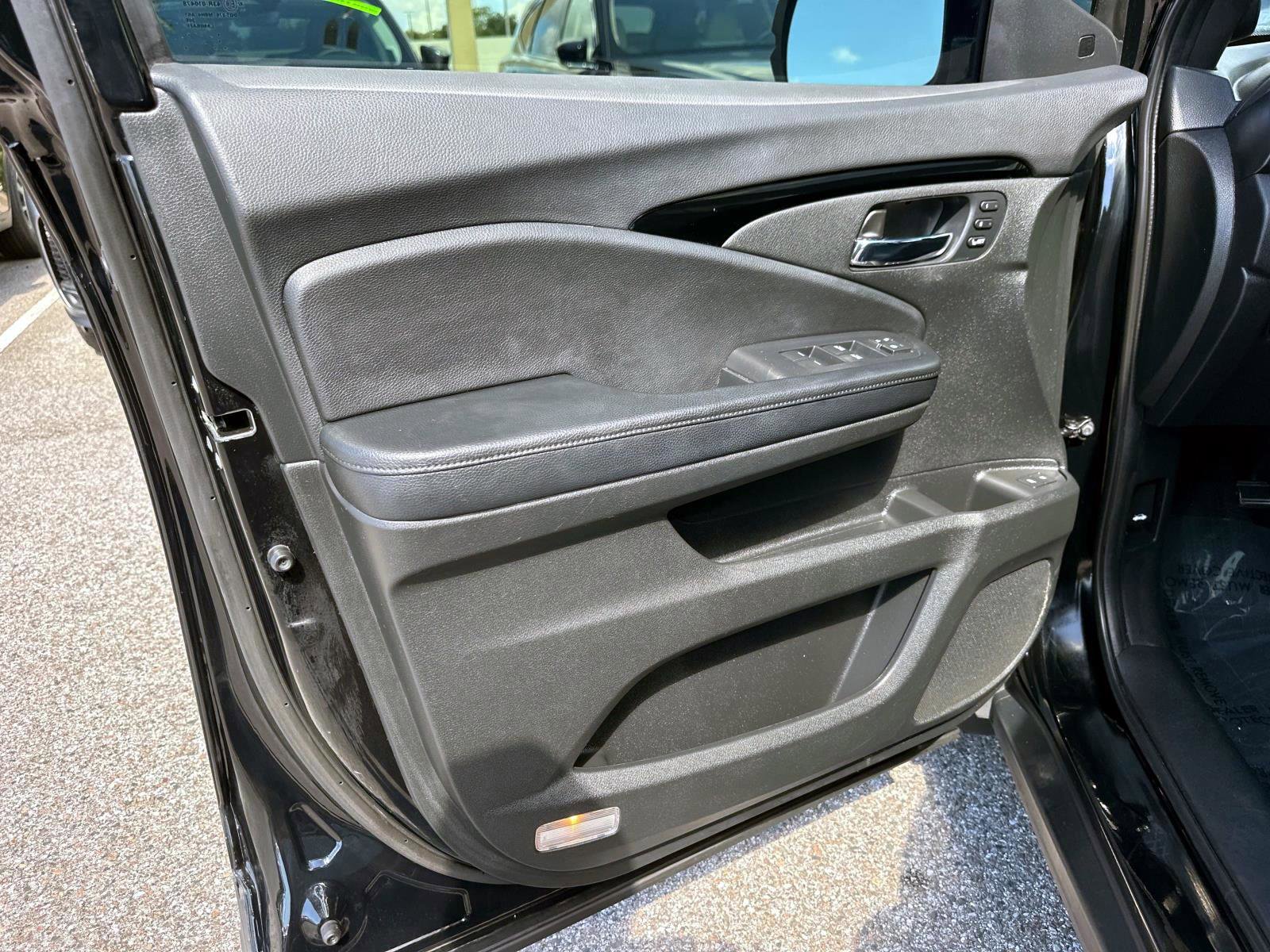 2019 Honda Passport Touring photo 16