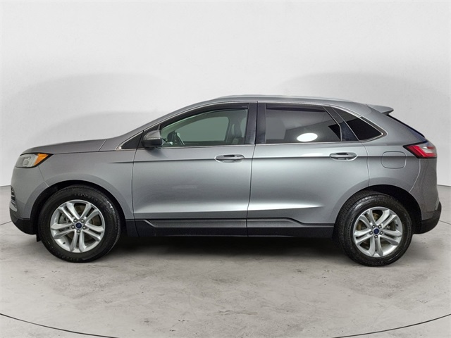 2020 Ford Edge SEL photo 2