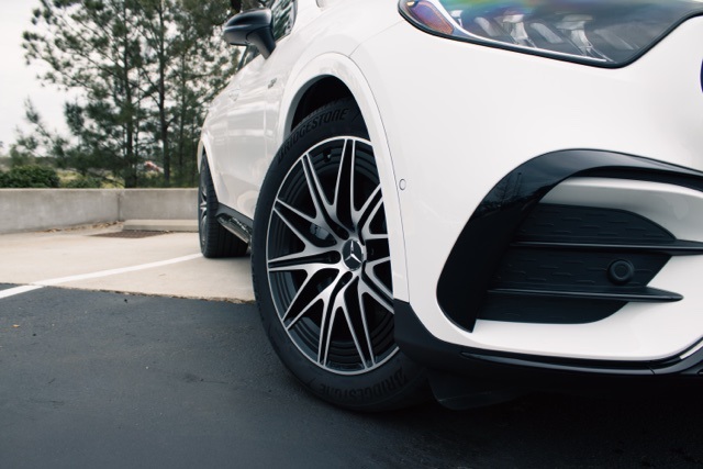 2025 Mercedes Benz GLC AMG 43 4MATIC photo 4