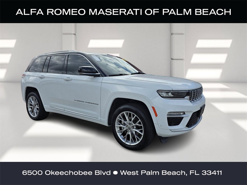 2022 Jeep Grand Cherokee Summit's photo