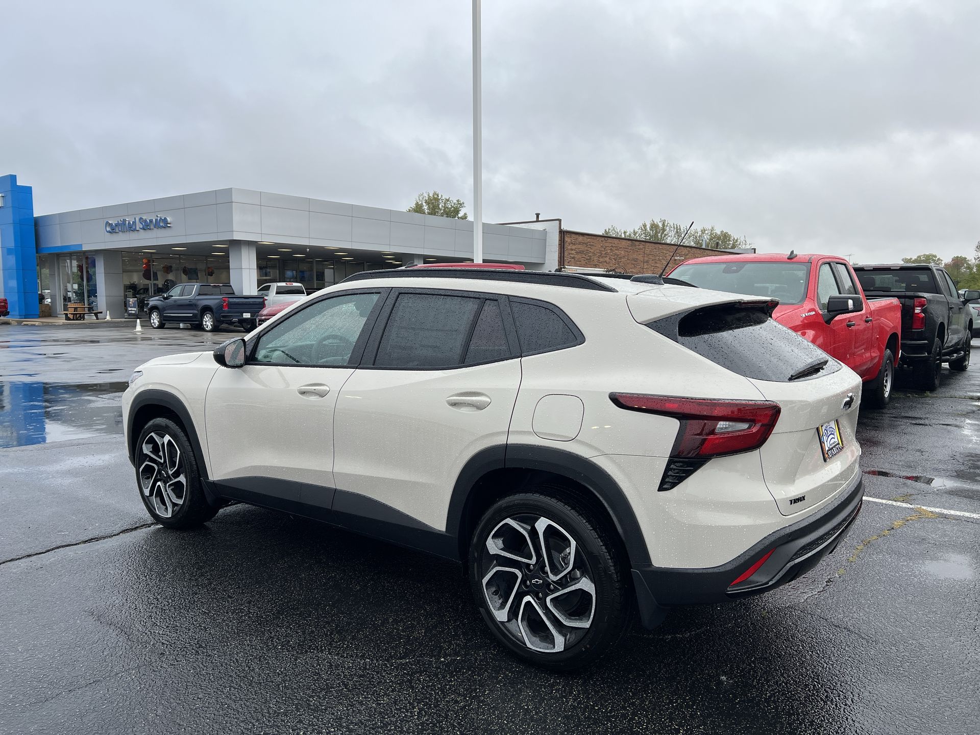 2026 Chevrolet Trax photo 2
