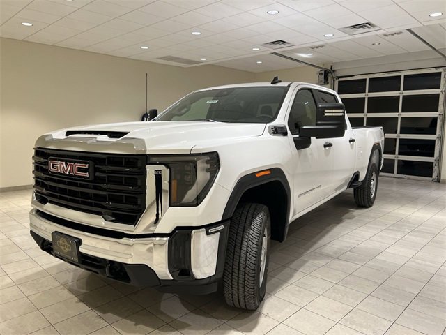 2026 GMC Sierra 2500HD Pro's photo