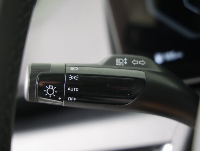 2025 Kia K4 EX photo 19